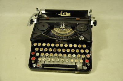 Mechanik Schreibmaschinenwerke Dresden Erika 9 a.jpg